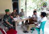 Babinsa Koramil 07/Palmatak Jalin Komsos Bersama Anggota Satpol PP