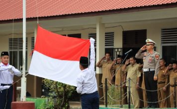 Kasat Lantas Polres Lingga Berikan Edukasi Tentang Tertib Lalu Lintas Kepada Pelajar