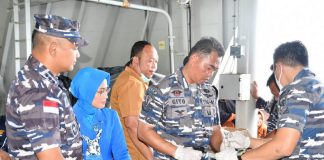 Lanal Ranai Gelar Khitanan dan Donor Darah di KRI Bontang – 907