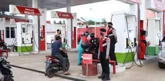 Antisipasi Gangguan Kamtibmas Pasca Kenaikan BBM, Sat Samapta Polres Lingga Melaksanakan Pengamanan SPBU