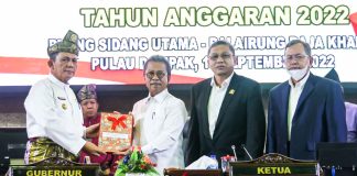 Gubernur Ansar Sampaikan Nota Keuangan dan Ranperda APBD-Perubahan 2022