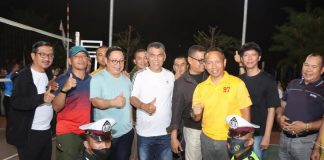 Disela Pertandingan Voli Bupati Cup, Kapolres Natuna Berikan Surprise HUT TNI Ke-77