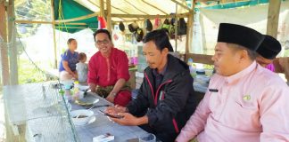 Kunjungi Sebala, Jarmin Tinjau Pelabuhan Tambatan Perahu dan Jalan