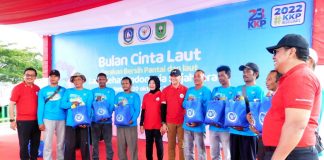 Wabup Natuna Ajak Masyarakat Jaga Kebersihan Pantai dan Laut