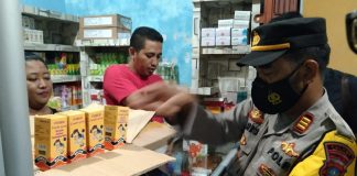 Polsek Daik Lingga Bersama Puskesmas Razia Obat Sirup yang Dilarang Kemenkes