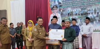 Gubernur Ansar Kucurkan Bantuan Rp1,4 Miliar di Natuna