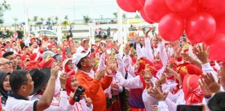 Gubernur Ansar Lepas Jalan Santai Peringati Hari Jantung Sedunia