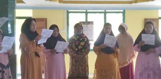 TP PKK Desa Mamut Gelar Latihan Berzanji