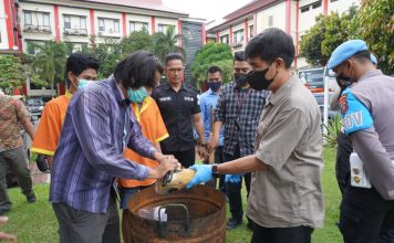 Ditresnarkoba Polda Kepri Musnah Barang Bukti Narkoba