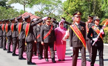 Wisuda Purna Bakti 78 Personel Polda Kepri