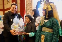 Gubernur Ansar Kukuhkan Pengurus Forum Puspa Provinsi Kepri Periode 2022-2025