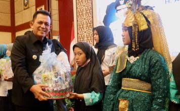 Gubernur Ansar Kukuhkan Pengurus Forum Puspa Provinsi Kepri Periode 2022-2025