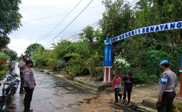 Ciptakan Rasa Aman, Polsek Senayang Laksanakan Strong Point Pagi