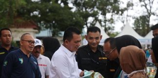 Gubernur Ansar Hadiri Senam Sehat Sempena HKN ke-58 di Gedung Daerah