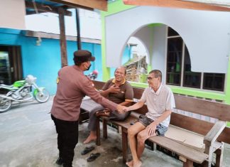 Sentuhan Bhabinkamtibmas Polsek Siantan Polres Kepulauan Anambas Kepada Tokoh Masyarakat di Desa Sri Tanjung