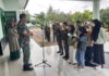 Kasdim 0318/Natuna Lepas Pelajar Berprestasi Peserta Lomba Perayaan HUT Korem 03/WP Ke-17