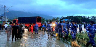 Danlanud RSA Kerahkan Personel Bantu Penanganan Banjir