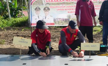 Manfaatkan Lahan Pekarangan dan Lahan Tidur, Wabup Natuna Canangkan Gerakan Menanam Cepat Panen