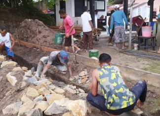 Peduli Pendidikan, Warga Sekop Swadaya Bangun Gedung PAUD