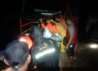 Tim SAR Gabungan Evakuasi Tiga Nelayan Anambas Tenggelam Dihantam Gelombang