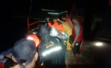 Tim SAR Gabungan Evakuasi Tiga Nelayan Anambas Tenggelam Dihantam Gelombang