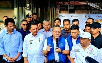Gubernur Kepri Ansar Ahmad Dampingi Mendag RI Zulkifli Hasan Tinjau Pasar Jelang Nataru di Batam