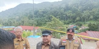 Wabup Anambas Tinjau Longsor di UPT Puskesmas Tarempa