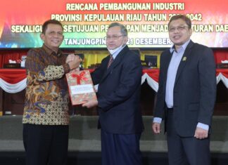 Ranperda RPIP Kepri Disahkan Jadi Perda