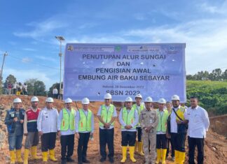 Bupati Bersama Wabup Hadiri Kegiatan Penutupan Alur Sungai dan Pengisian Embung Sebayar