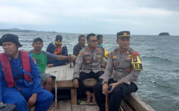Tanggap Terima Laporan, Kapolres Lingga Turun Langsung Bantu Cari Orang Hilang
