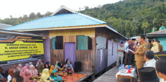 Warga Kurang Mampu di Tanjung Kumbik Natuna, Kini Nikmati Listrik