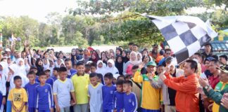 Gubernur Ansar Lepas Peserta Jalan Santai Kerukunan Umat Beragama