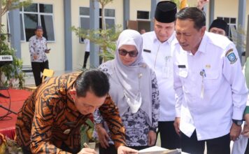 Gubernur Ansar Resmikan Bangunan DAK SMAN 24 Kota Batam