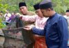 Kunjungi Desa Kelumu, Bupati Lingga Tinjau Tambak Kepiting Bakau