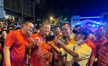 Gubernur Ansar Hadiri Momen Pergantian Tahun Baru Imlek 2574 Kongzili di Nagota Citywalk Batam