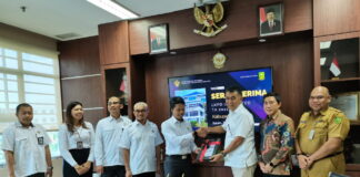 Bupati Natuna Serahkan LKPD Tahun 2022 Ke BPK Kepri