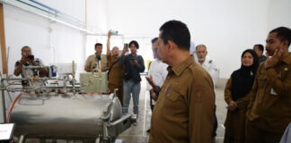 Gubernur Tinjau Pusat Sterilisasi Produk Makanan di Batam Center