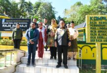 Kunker Ke Kepri, Mendes PDTT Abdul Halim Wisata Religi Ke Pulau Penyengat