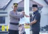 Ketua DPRD Lampung Utara Berikan Penghargaan Kepada Kapolres dan Tim TEKAB 308 Presisi