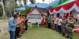 Bupati Natuna Resmikan Kecamatan Baru Pulau Panjang