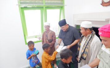 Syukuran Masuk Rumah Dinas, Kajari Natuna Surayadi Sembiring Santuni Anak Yatim