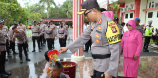Sambut 25 Bintara Remaja, Polres Natuna Gelar Upacara dan Penyiraman Air Bunga