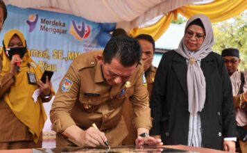 Gubernur Ansar Resmikan Ruang Praktek Siswa SMK Negeri 1 Bintan Utara