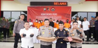 Kapolda Kepri Pimpin Konferensi Pers Ungkap Kasus Penambang Timah Illegal