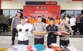 Kapolda Kepri Pimpin Konferensi Pers Ungkap Kasus Penambang Timah Illegal