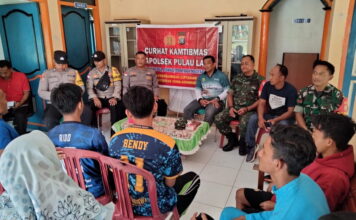 Polsek Pulau Laut Melaksanakan Juma’at Curhat Bangun Kebersamaan Bersama Masyarakat