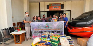 Umat Gereja Katolik Santopaulus Ranai Peduli Bencana Tanah Longsor Serasan