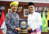 Gubenur Ansar Terima Silaturahmi Pangkoarmada I Laksamana Muda TNI Erwin S. Aldedharma