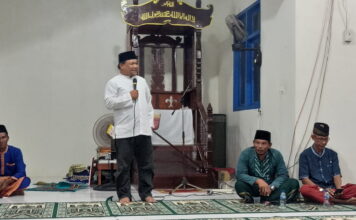 Anggota DPRD Provinsi Kepri Hadi Candra Safari Ramadhan di Masjid Baitunnur Sebala Desa Batu Gajah