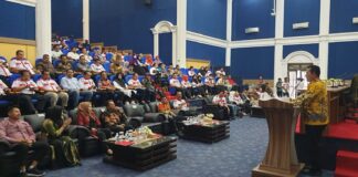 Gubernur Ansar Buka Seminar Nasional Manajemen Sumber Daya Manusia Uniba